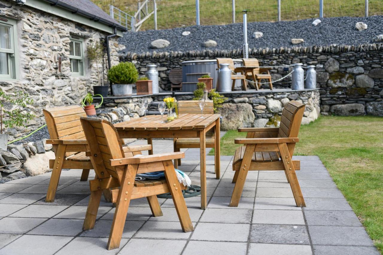 Finest Retreats - Moelis Granary - Luxury Cottage With Hot Tub Llandrillo Esterno foto